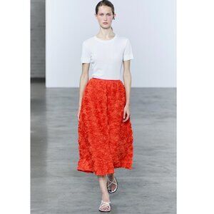 ZARA LONG TEXTURED SKIRT Size S NEW WITH TAG!